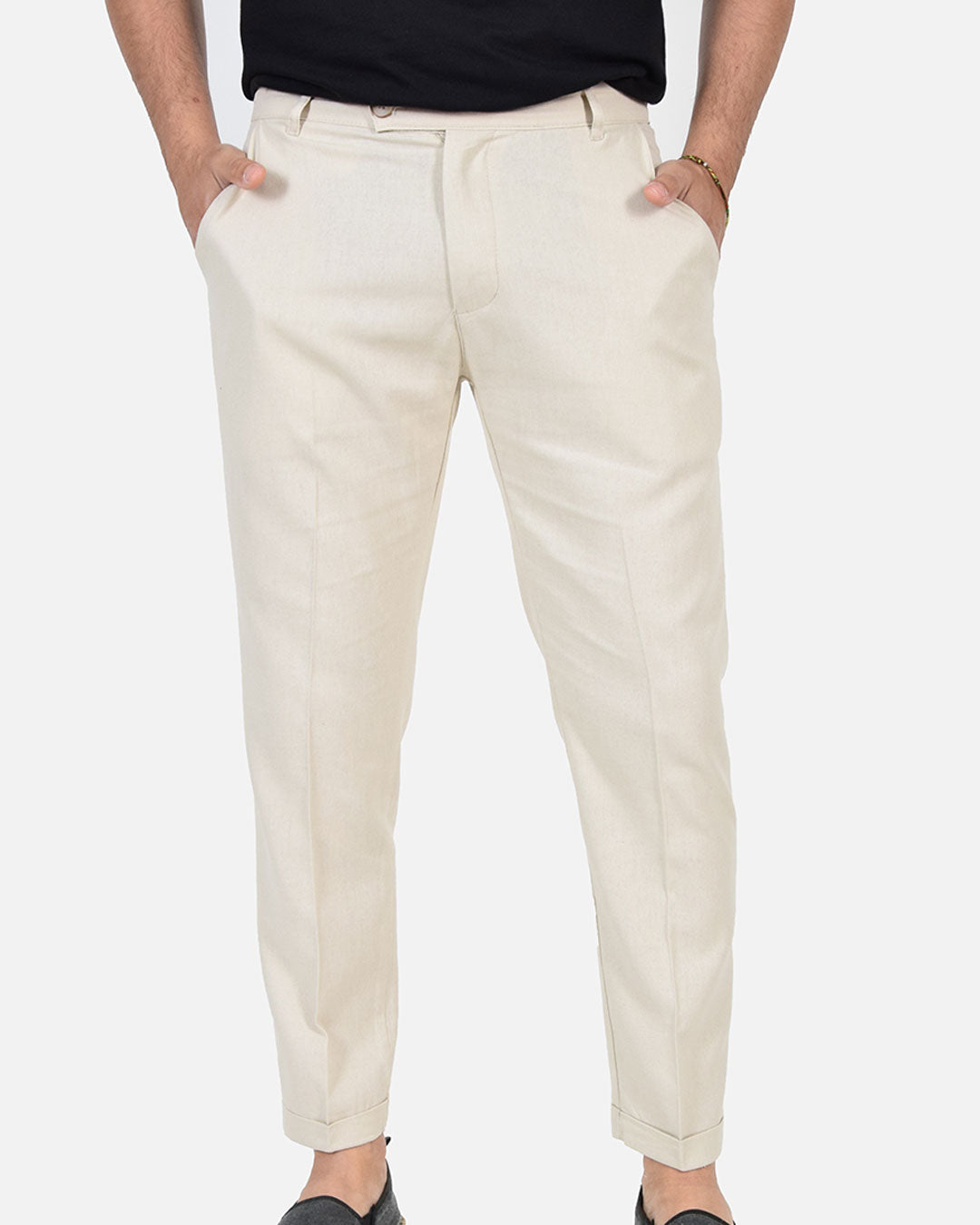 Pantaloni capri in lino
