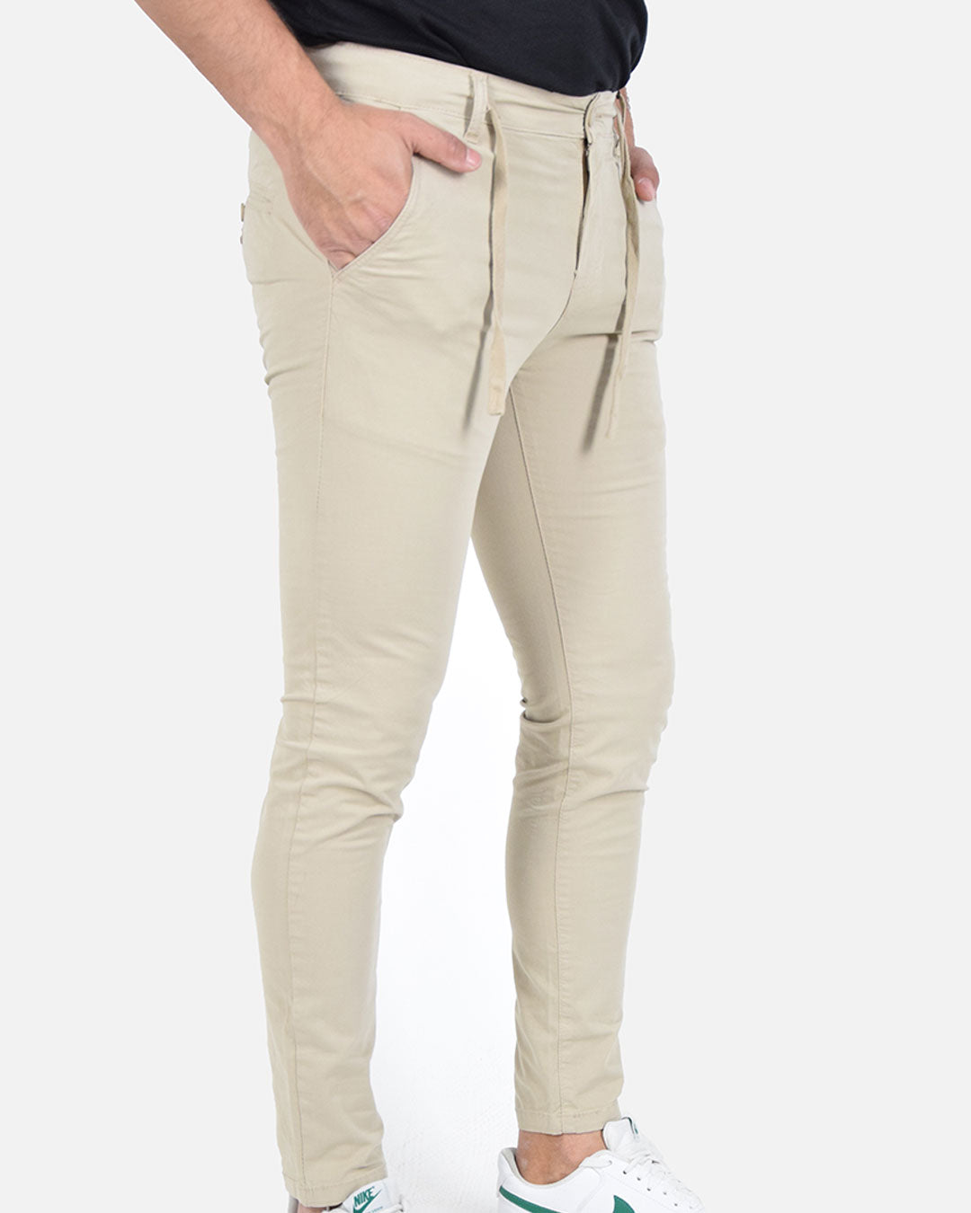 Pantaloni skinny capri con laccio in vita