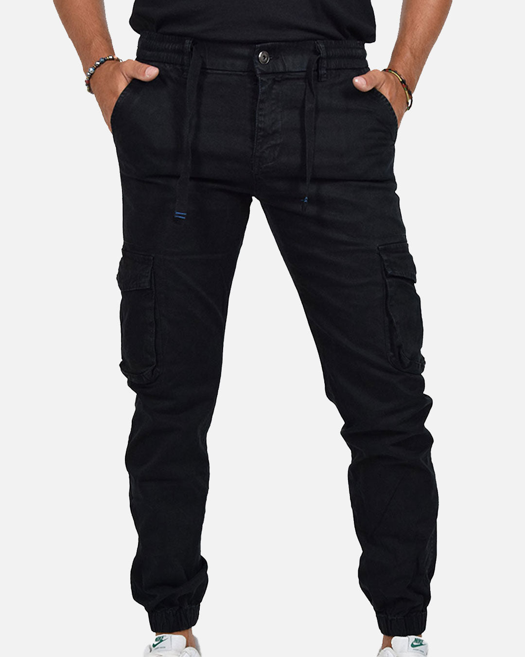 Pantaloni con tasconi e laccio in vita