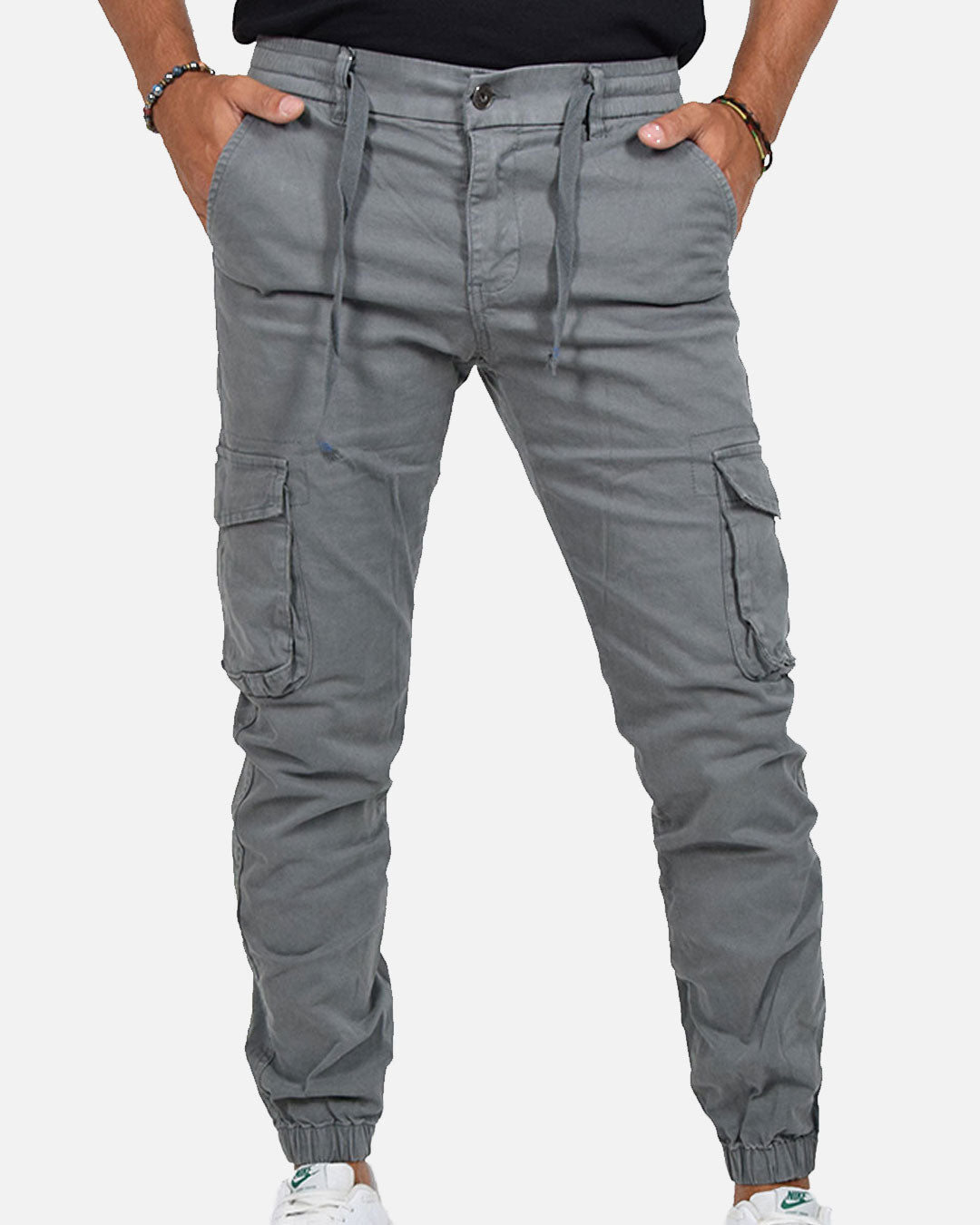 Pantaloni con tasconi e laccio in vita