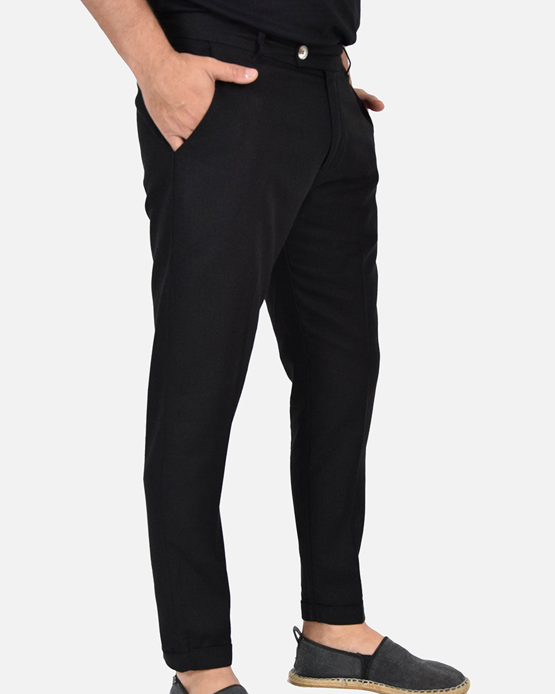 Pantaloni capri in lino