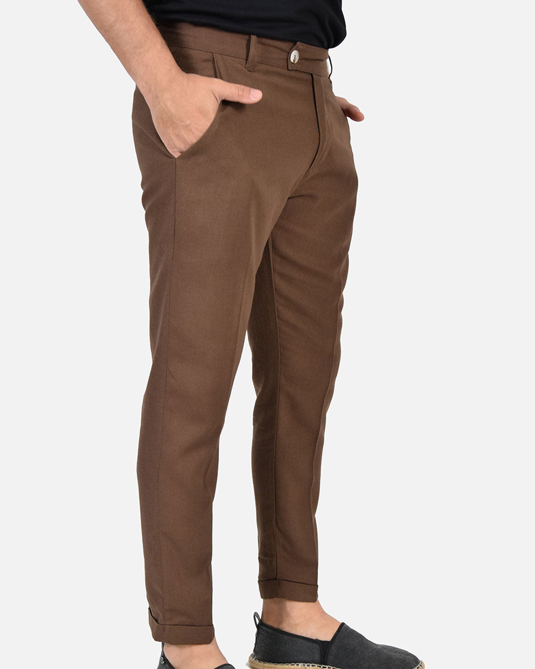 Pantaloni capri in lino