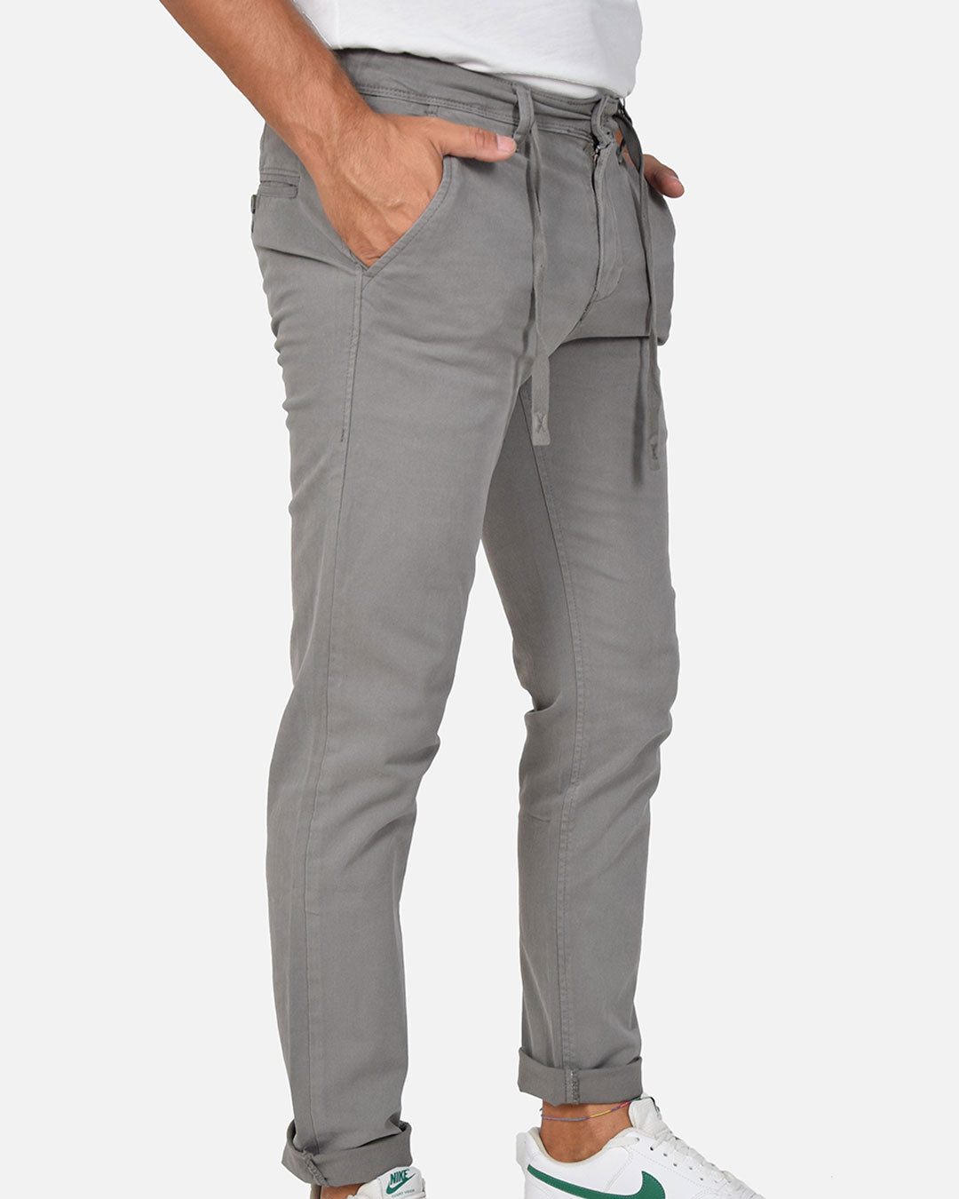 Pantaloni slim fit con laccio in vita