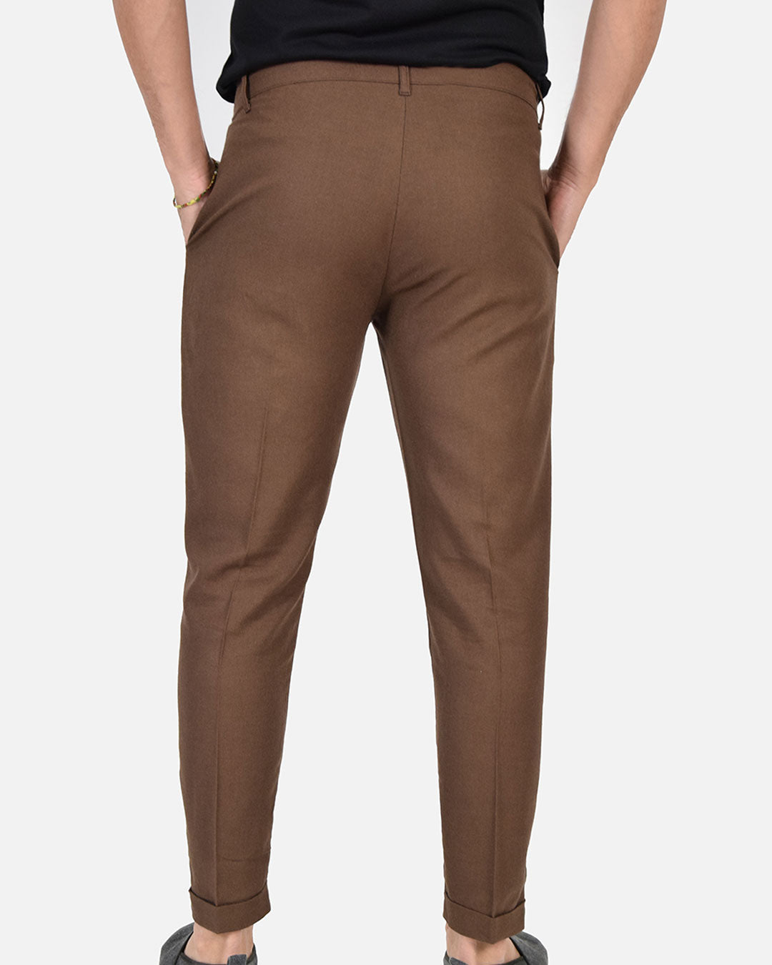 Pantaloni capri in lino