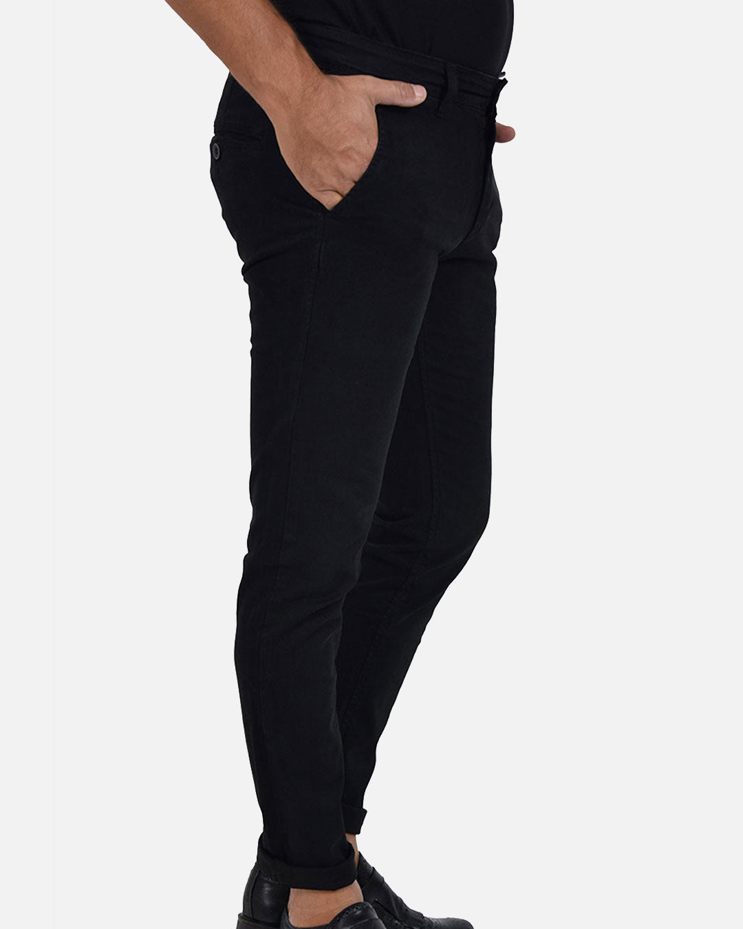 Pantaloni slim fit