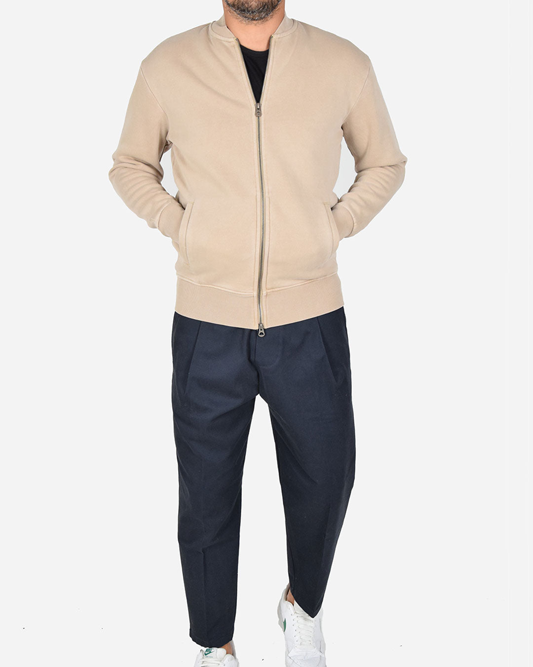 Pantaloni relax fit con laccio in vita