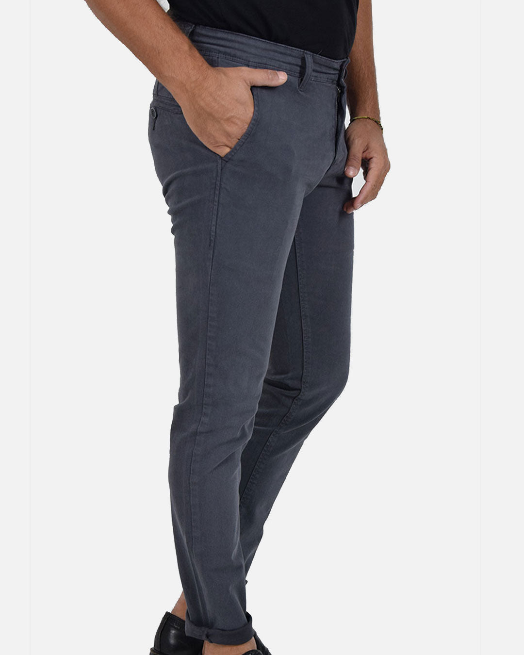 Pantaloni slim fit