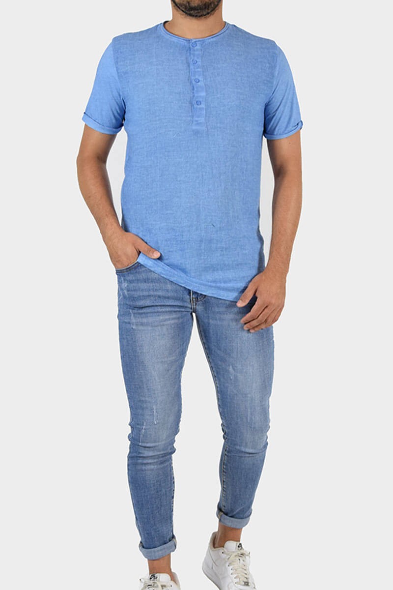 T-SHIRT A CONTRASTO CON BOTTONI