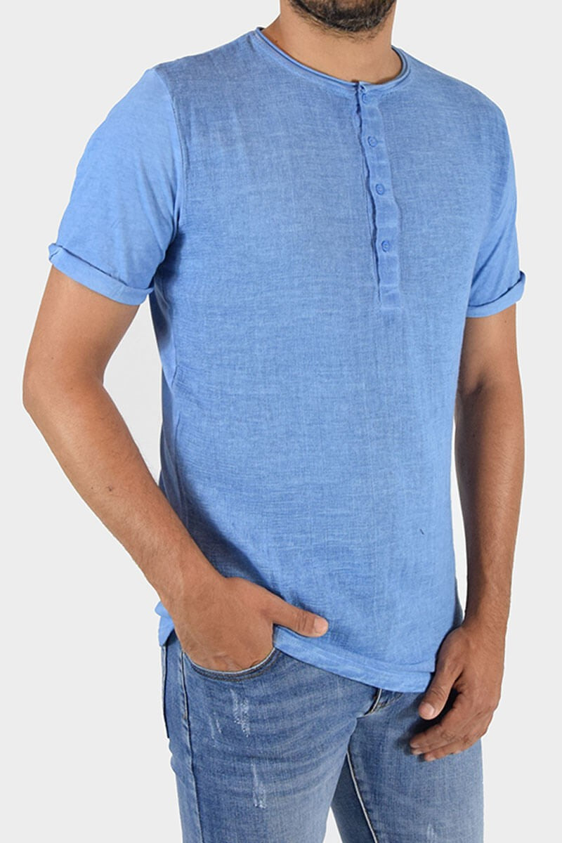 T-SHIRT A CONTRASTO CON BOTTONI