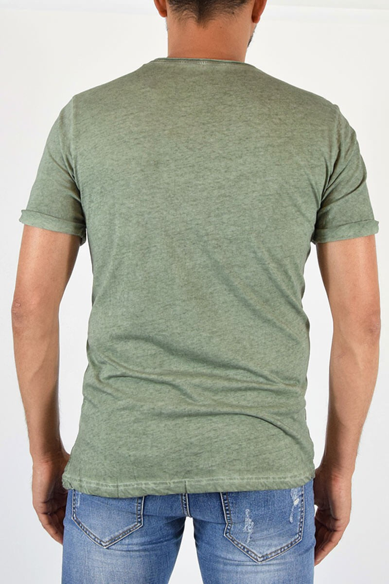 T-SHIRT A CONTRASTO CON BOTTONI