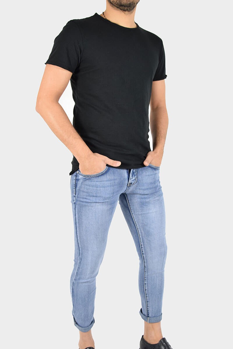 T-SHIRT CON TAGLIO VIVO