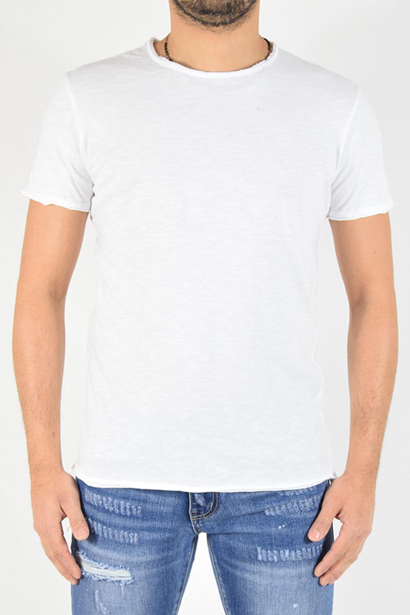 T-SHIRT CON TAGLIO VIVO