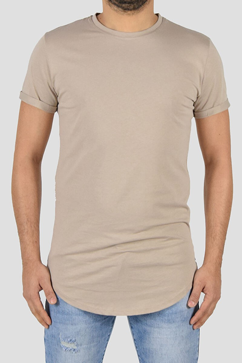 T-SHIRT CON TAGLIO ARROTONDATO