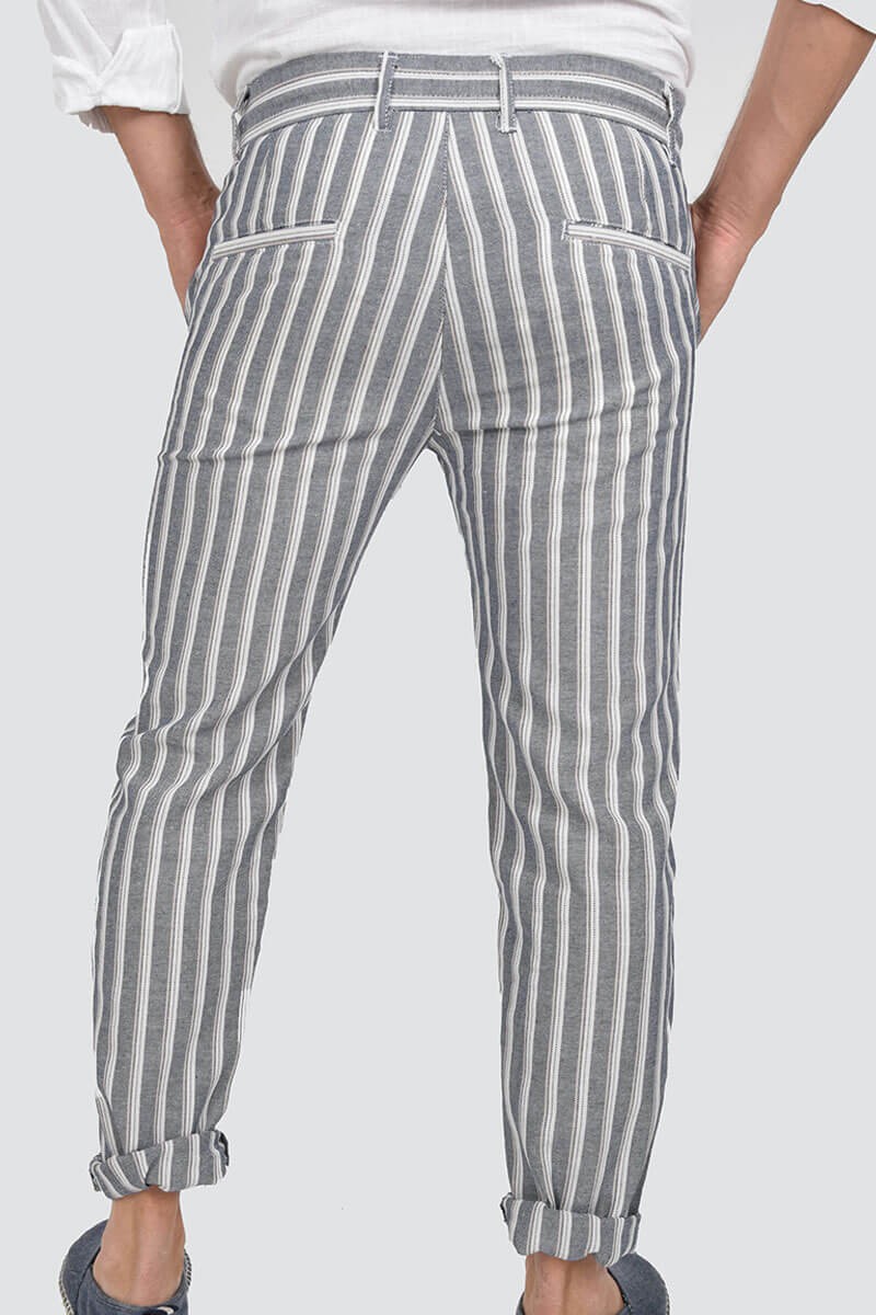 PANTALONI A RIGHE CON LACCIO IN VITA