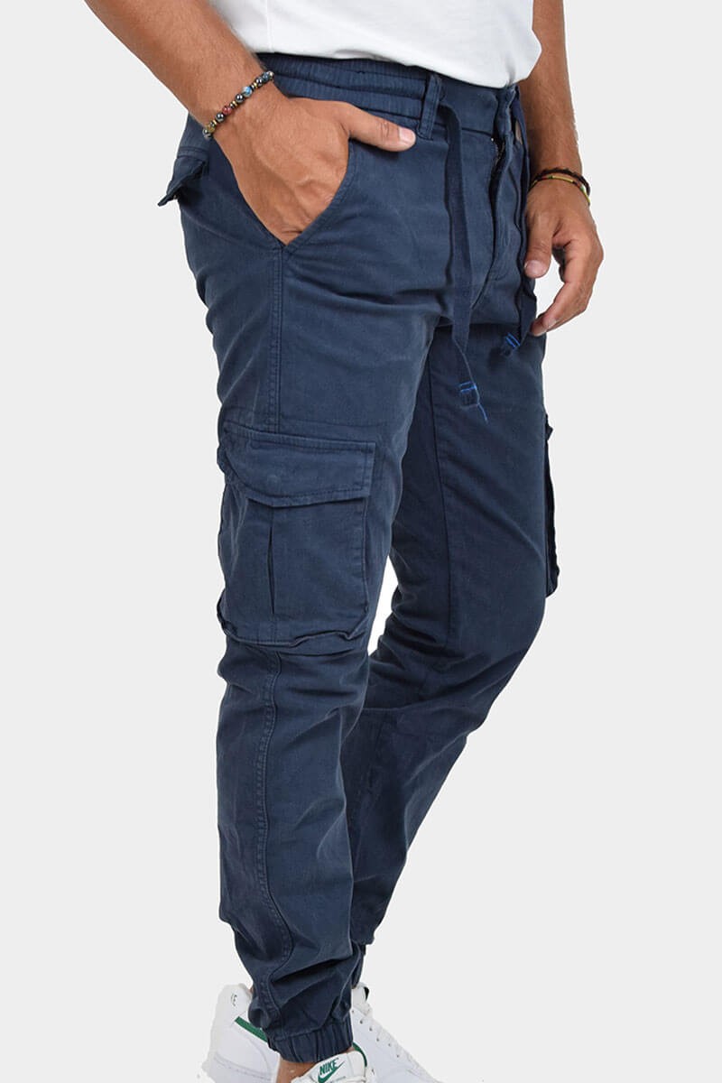 PANTALONI CON TASCONI E LACCIO IN VITA