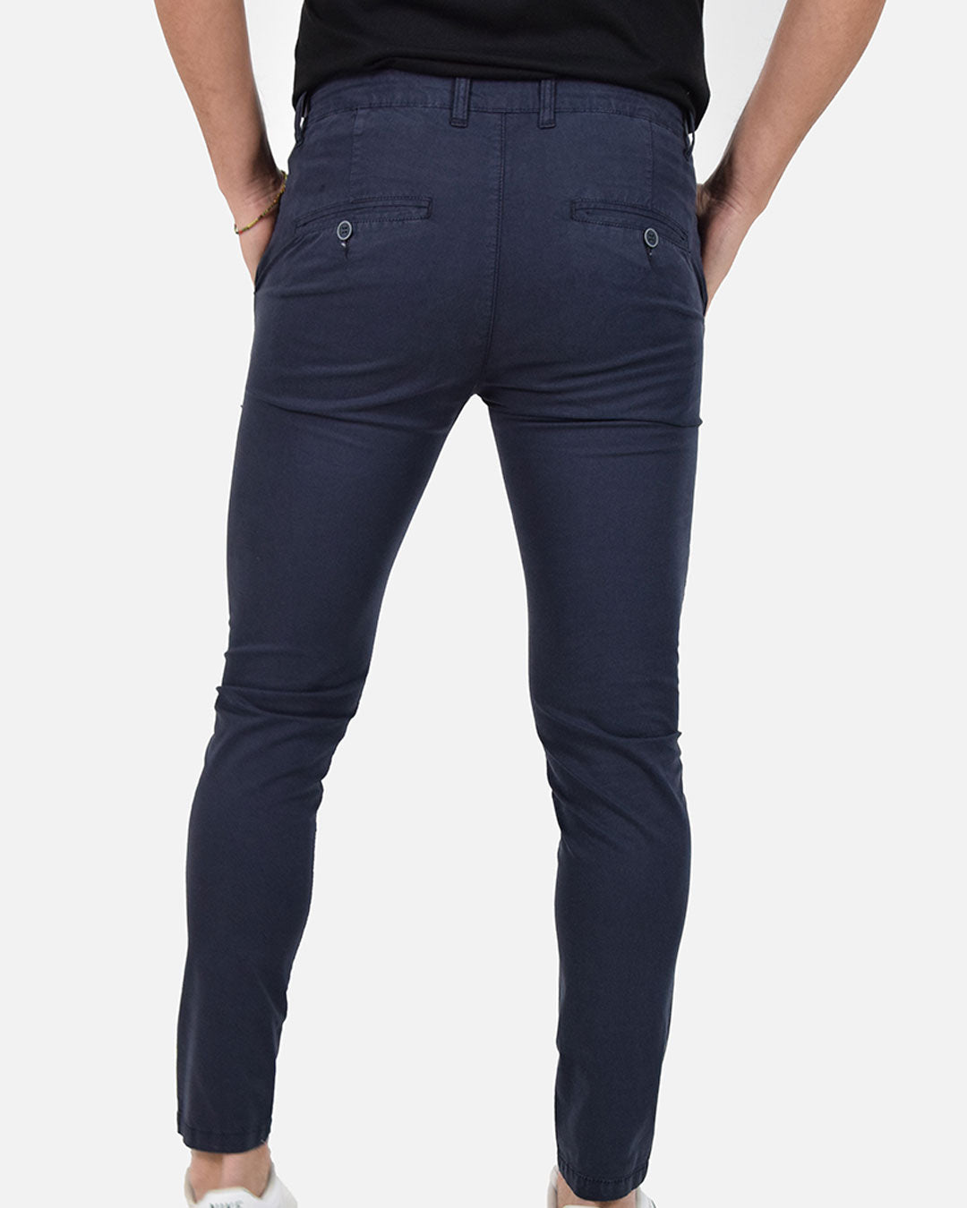 Pantaloni skinny capri con laccio in vita
