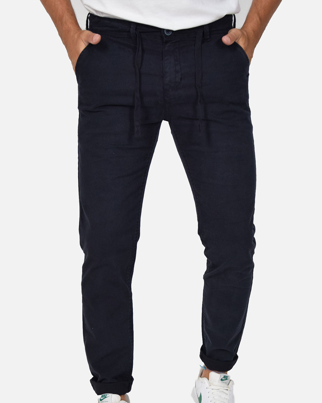 Pantaloni slim fit con laccio in vta