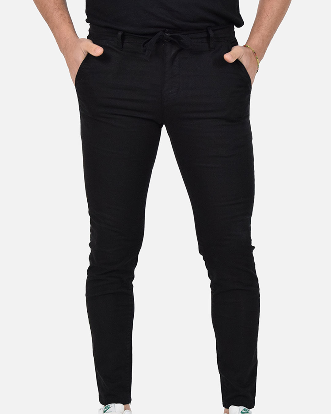 Pantaloni skinny capri con laccio in vita
