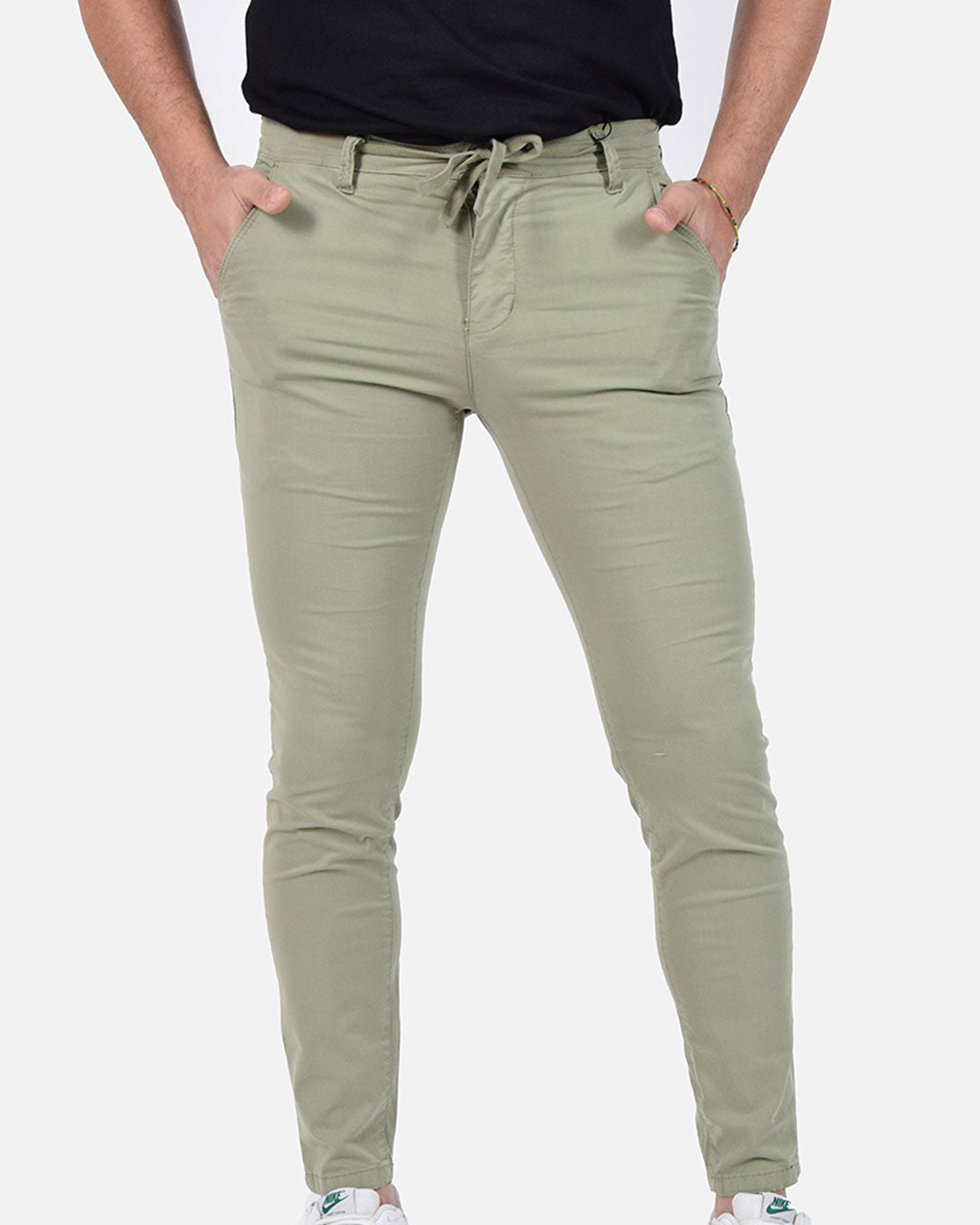 Pantaloni skinny capri con laccio in vita