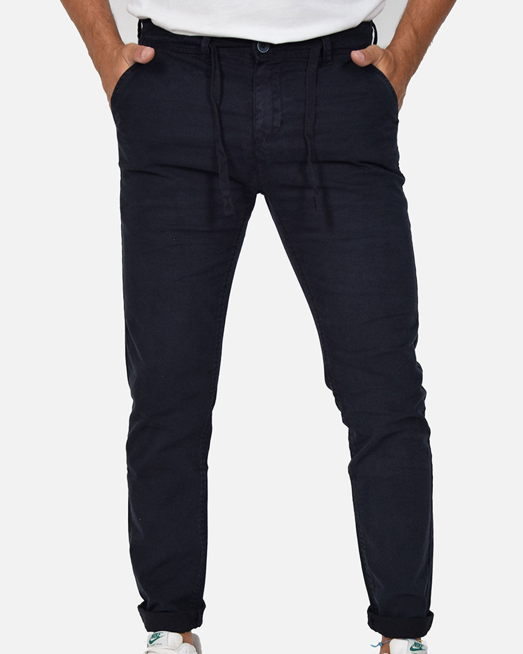 Pantaloni slim fit con laccio in vta