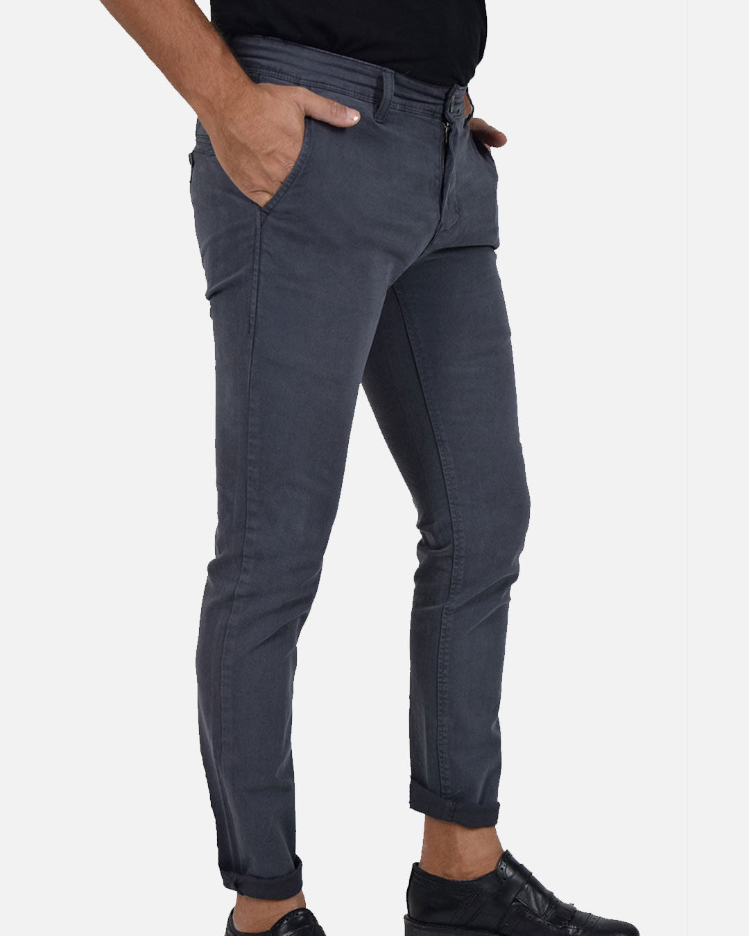 Pantaloni slim fit