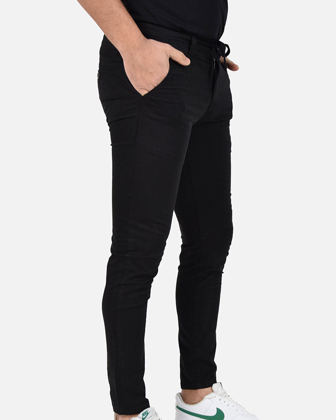 Pantaloni skinny capri con laccio in vita