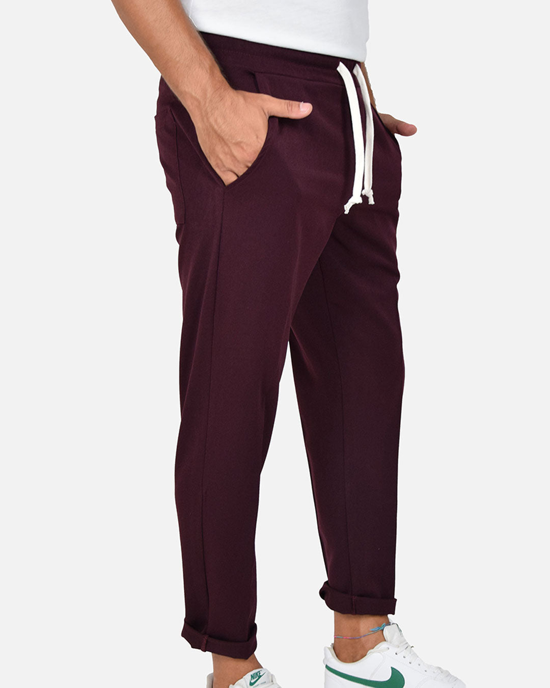 Pantaloni con laccio in vita