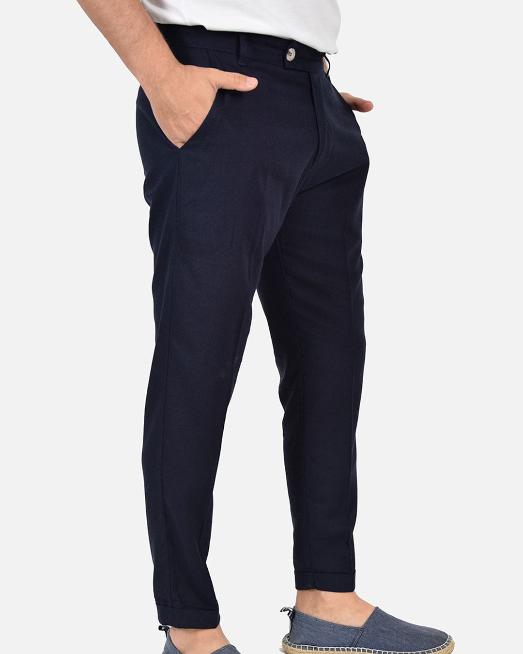 Pantaloni capri in lino