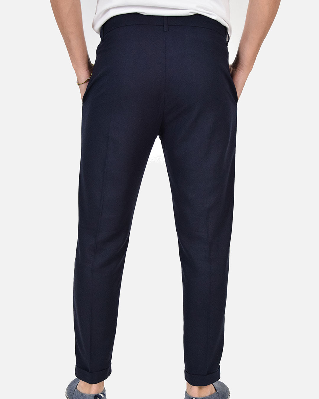 Pantaloni capri in lino