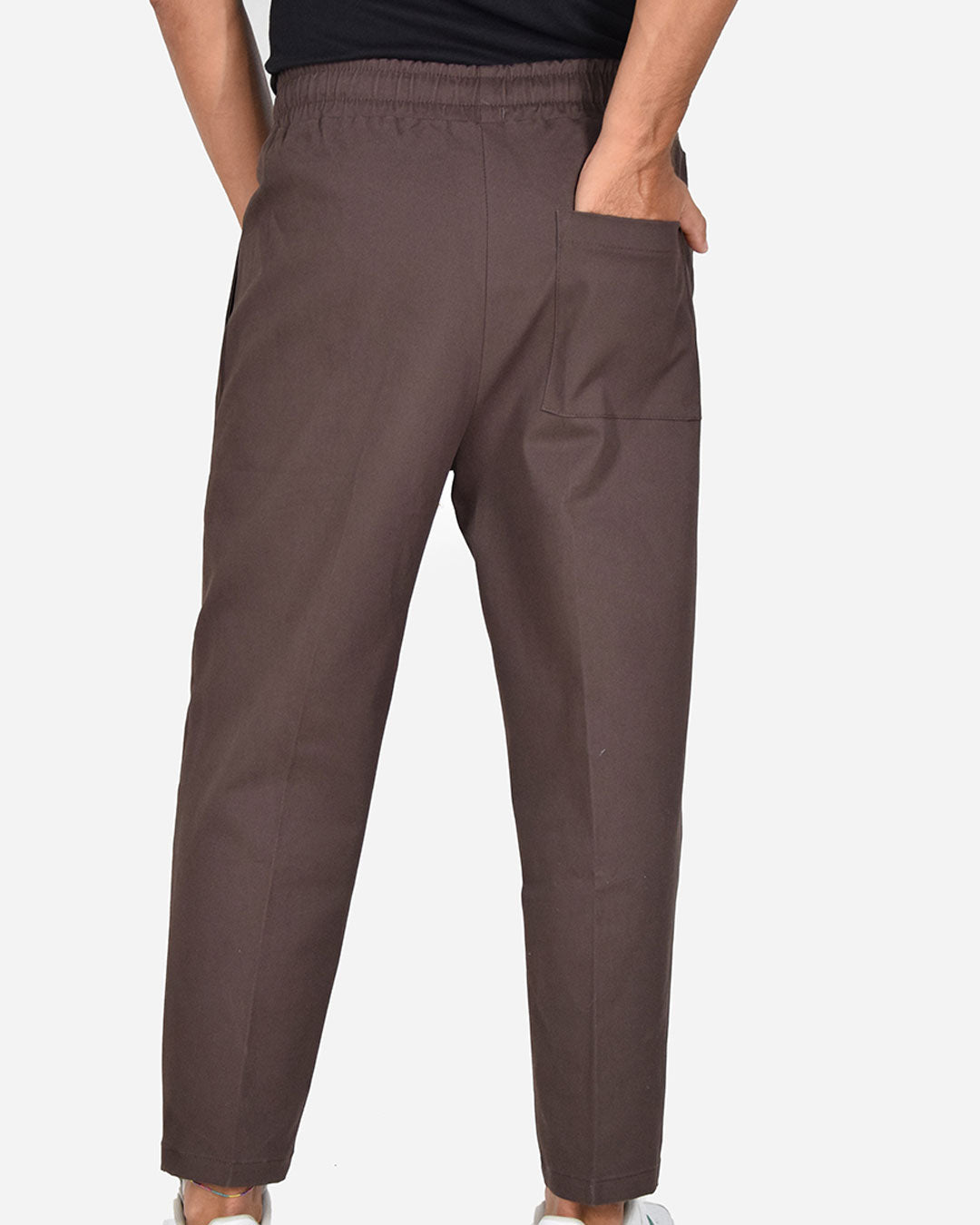 Pantaloni relax fit con laccio in vita
