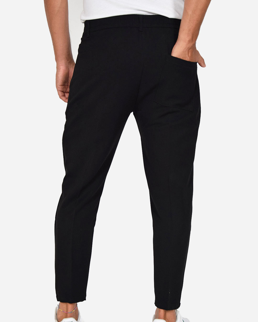 Pantaloni capri con vita elasticizzata