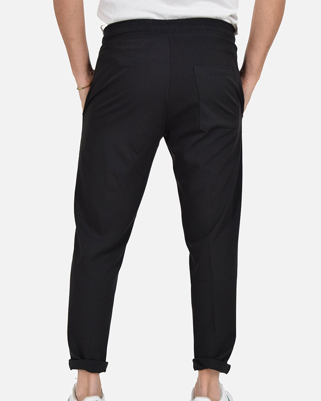 Pantaloni con laccio in vita