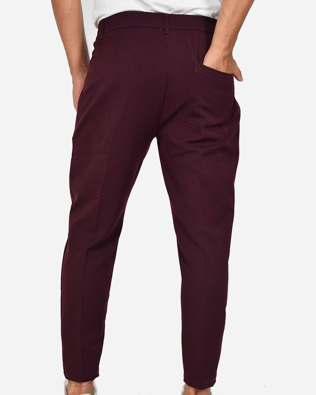 Pantaloni capri con vita elasticizzata