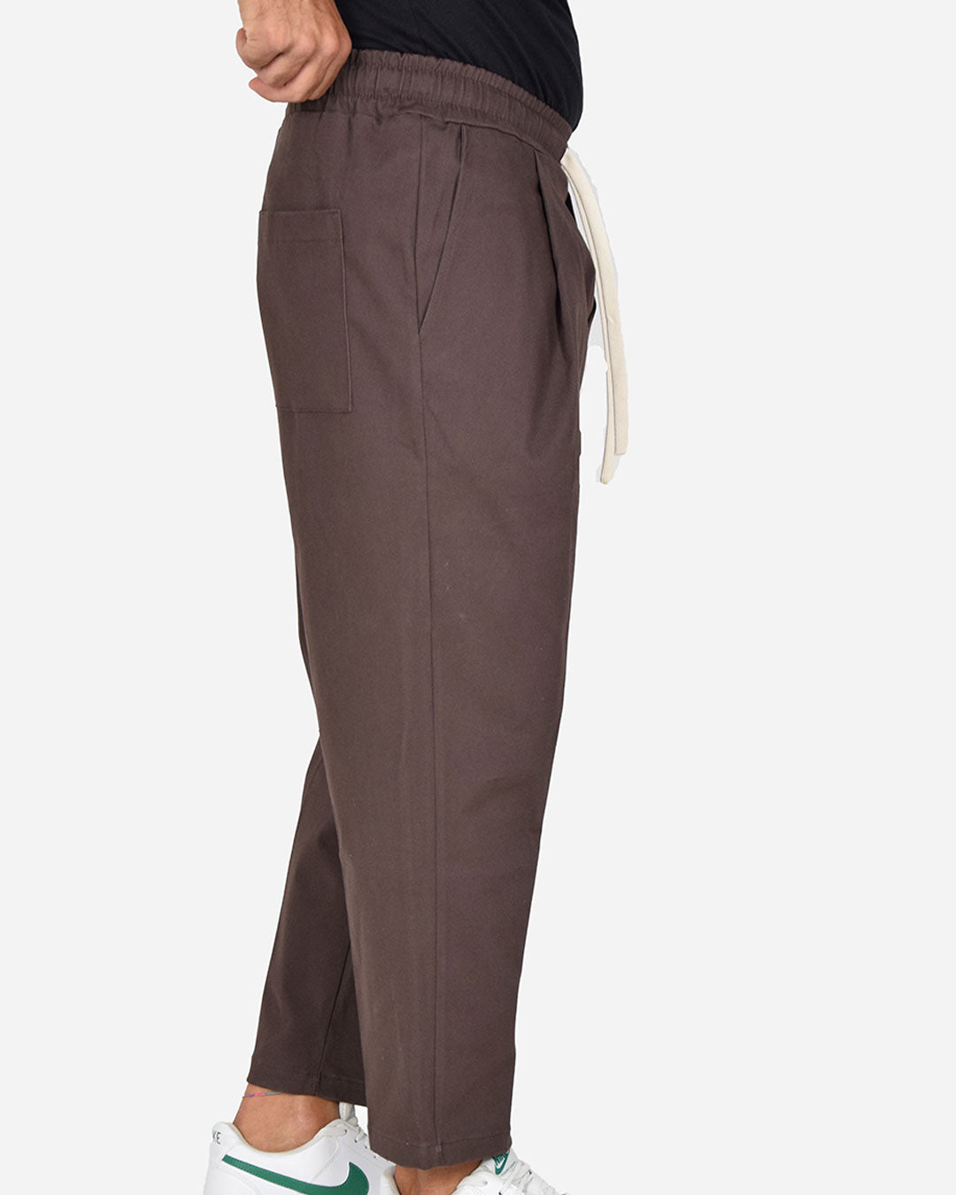 Pantaloni relax fit con laccio in vita