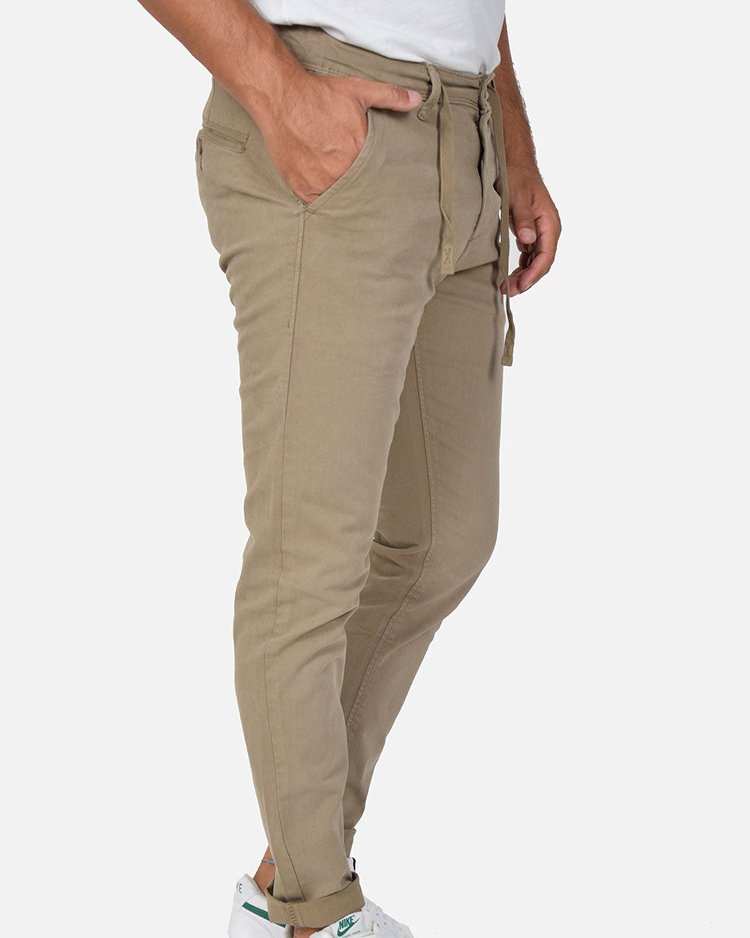 Pantaloni slim fit con laccio in vita