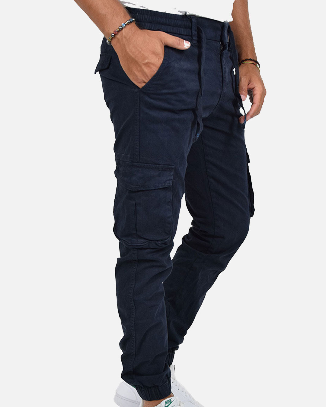 Pantaloni con tasconi e laccio in vita