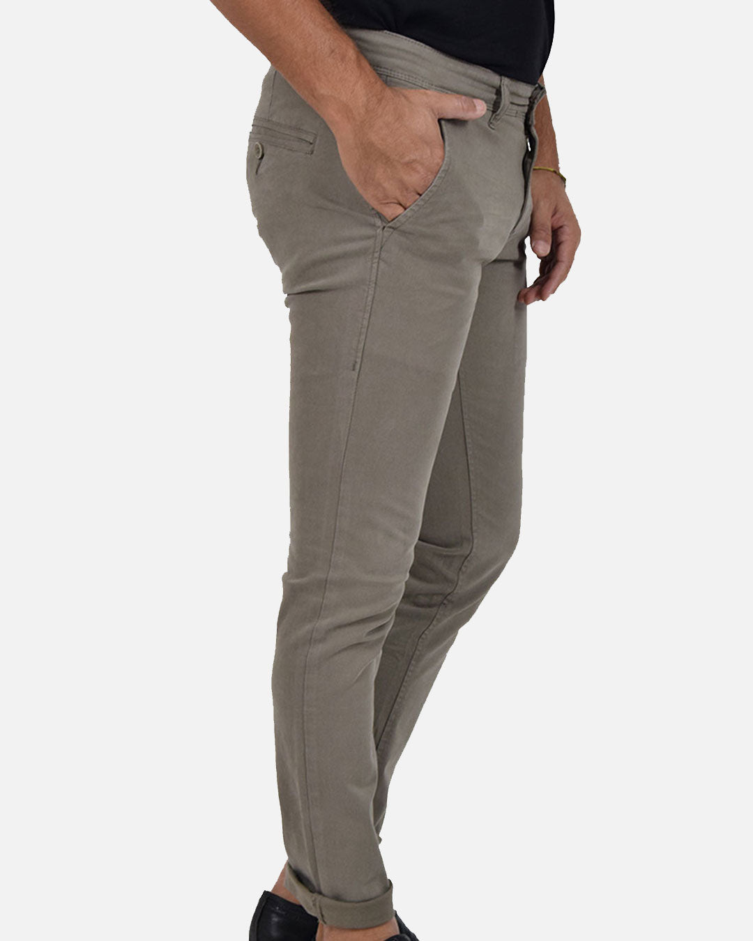 Pantaloni slim fit