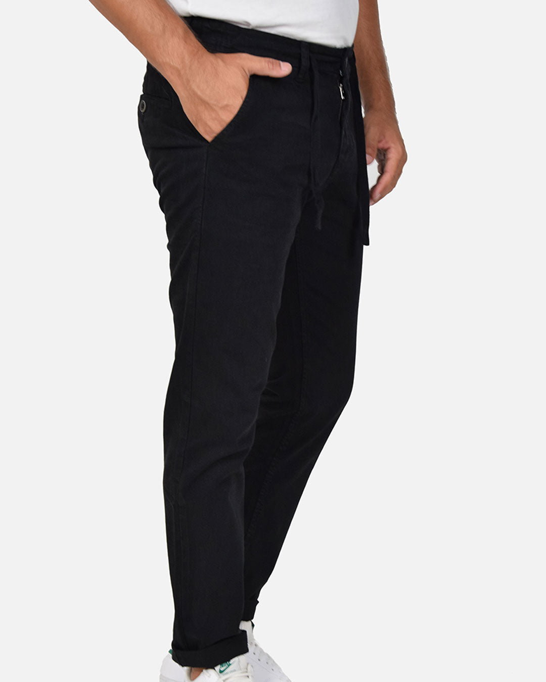 Pantaloni slim fit con laccio in vita