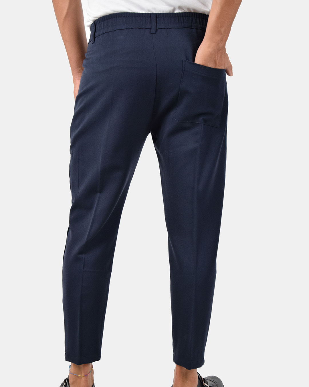 Pantaloni capri con vita elasticizzata