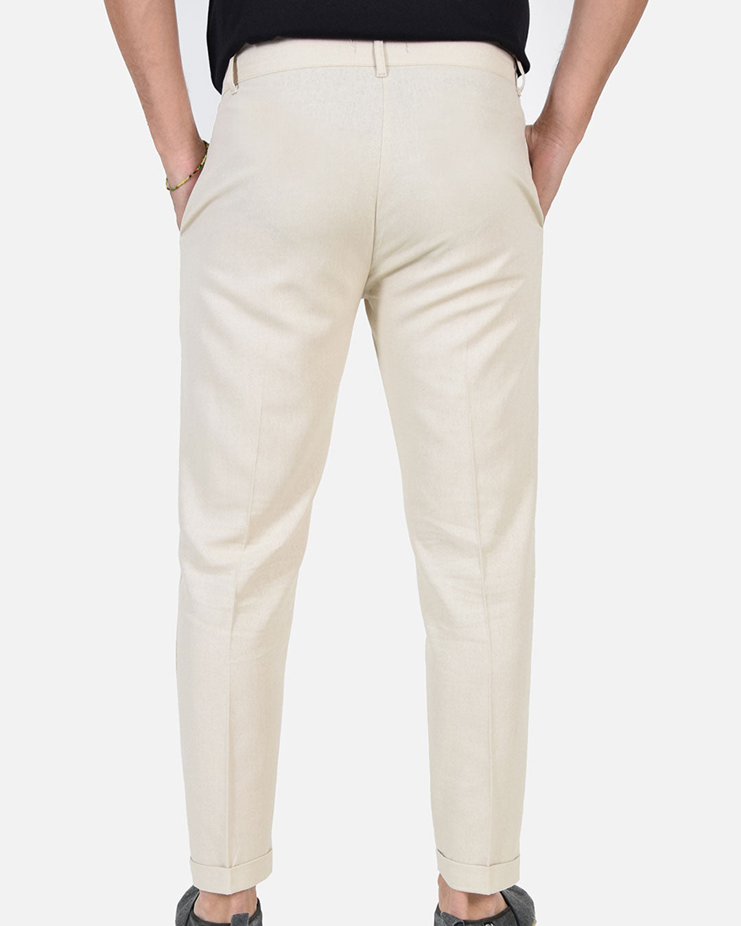 Pantaloni capri in lino