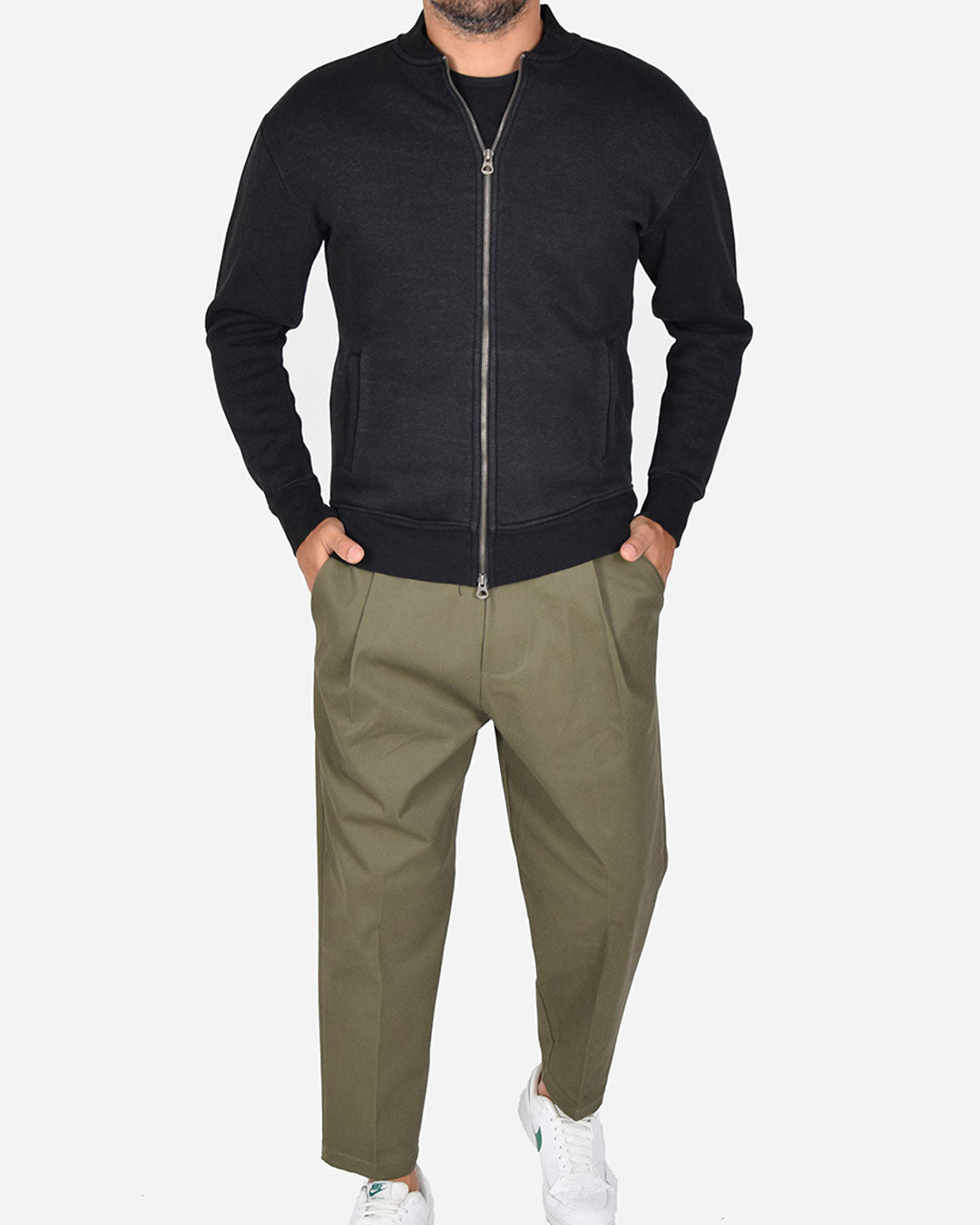 Pantaloni relax fit con laccio in vita