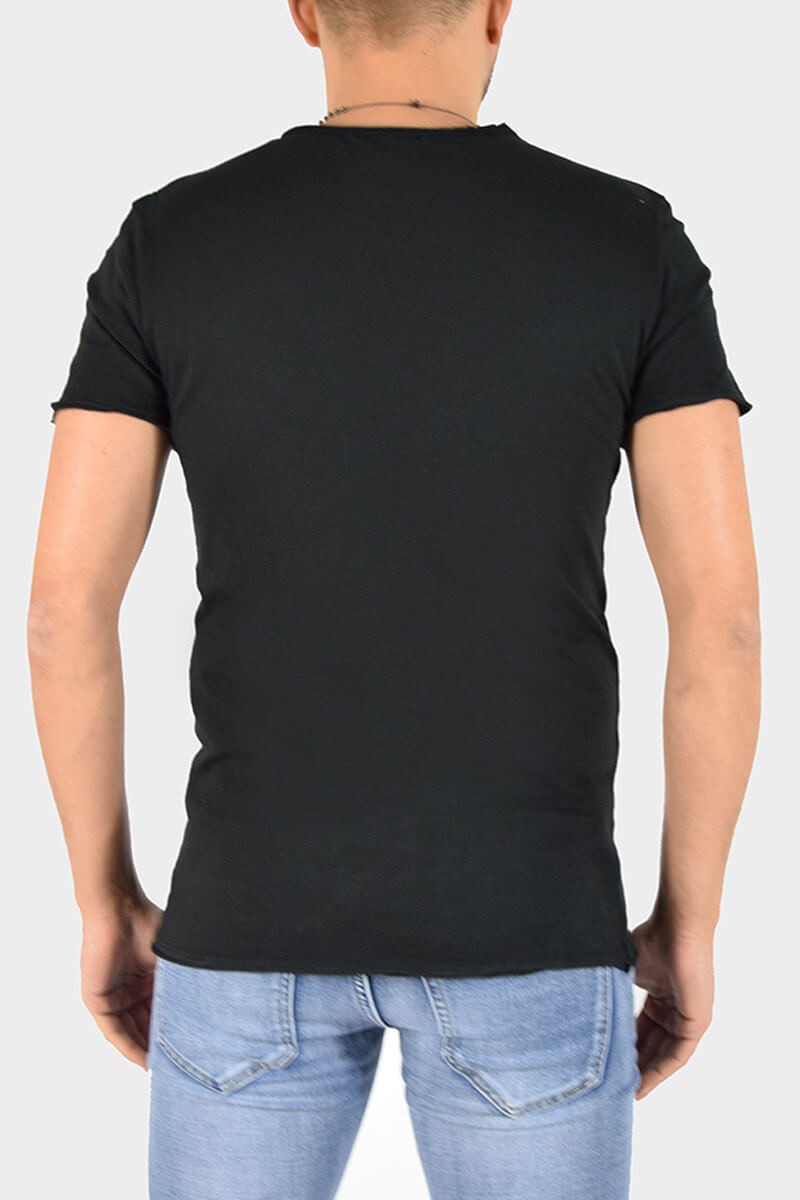 T-SHIRT CON TAGLIO VIVO