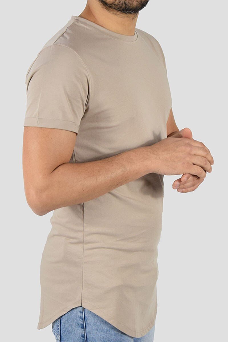 T-SHIRT CON TAGLIO ARROTONDATO