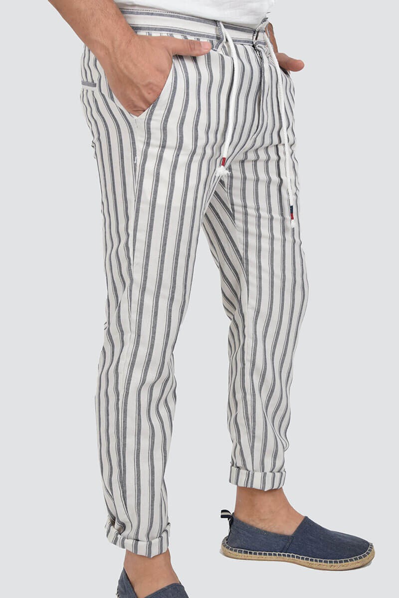 PANTALONI A RIGHE CON LACCIO IN VITA