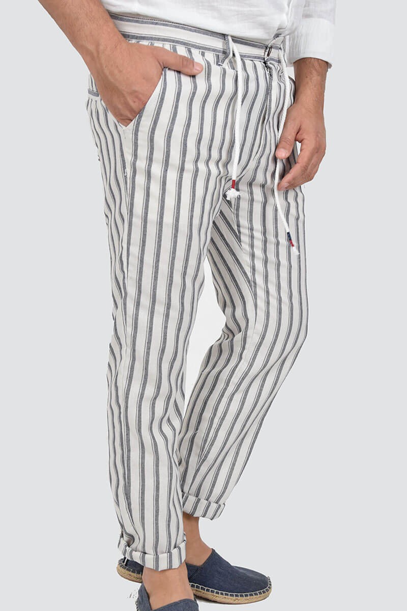 PANTALONI A RIGHE CON LACCIO IN VITA