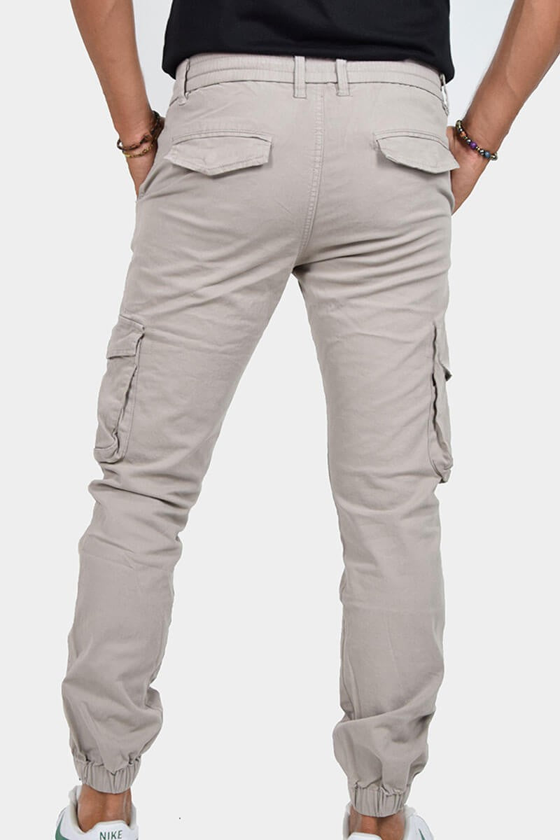 PANTALONI CON TASCONI E LACCIO IN VITA