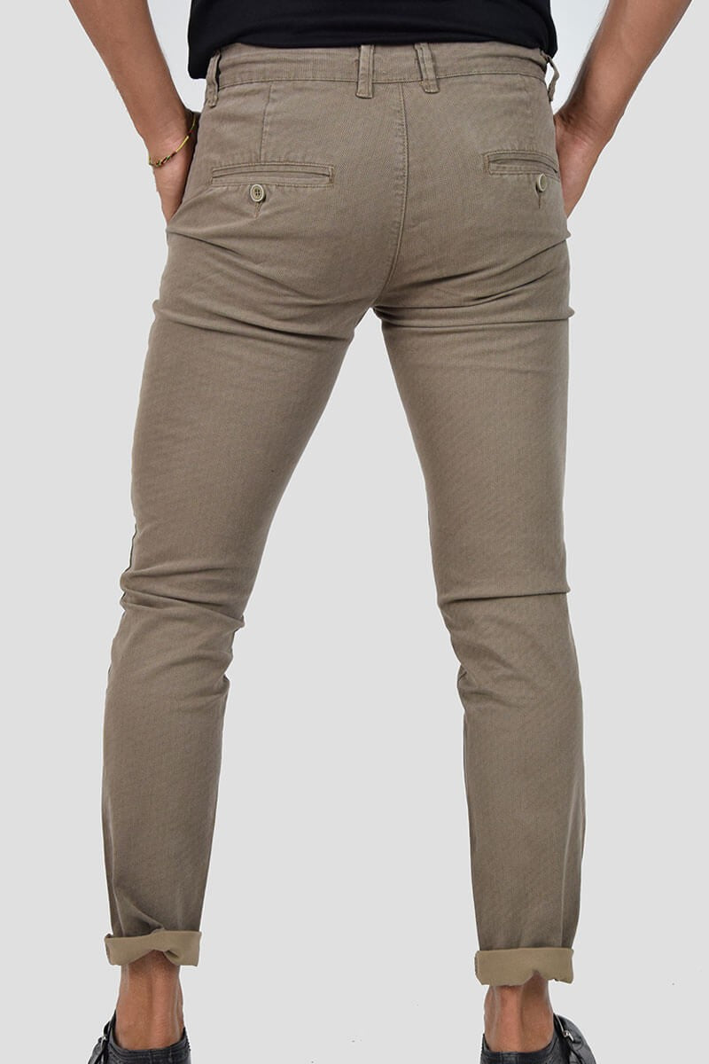 PANTALONI SKINNY CON MICROFANTASIA