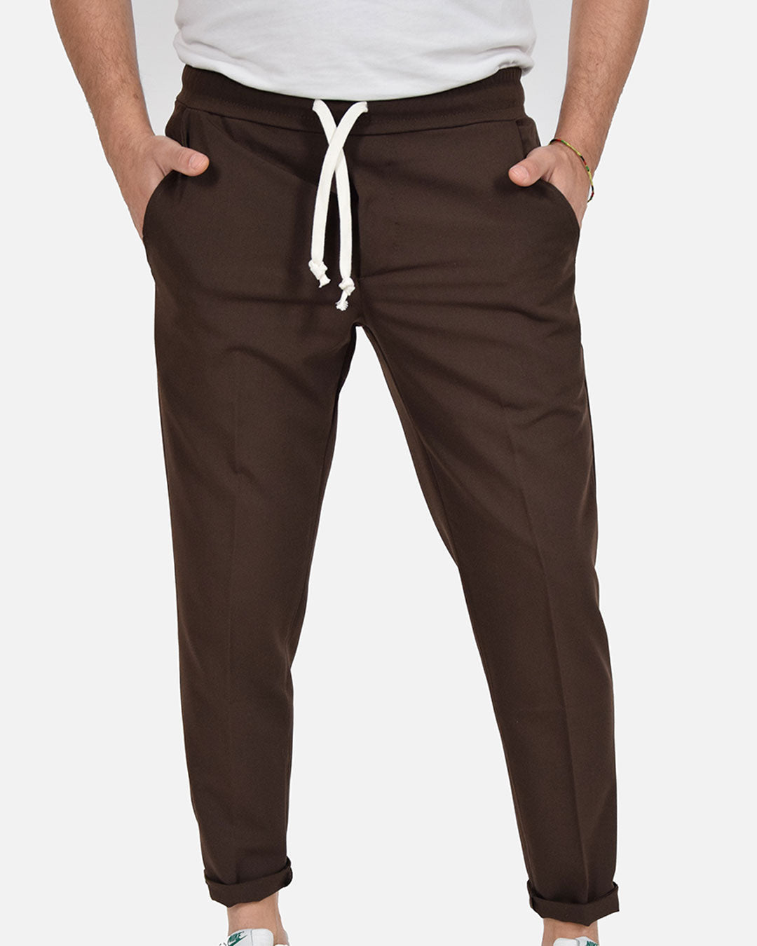 Pantaloni con laccio in vita