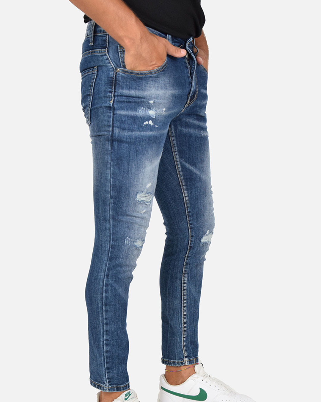 Jeans skinny con strappi