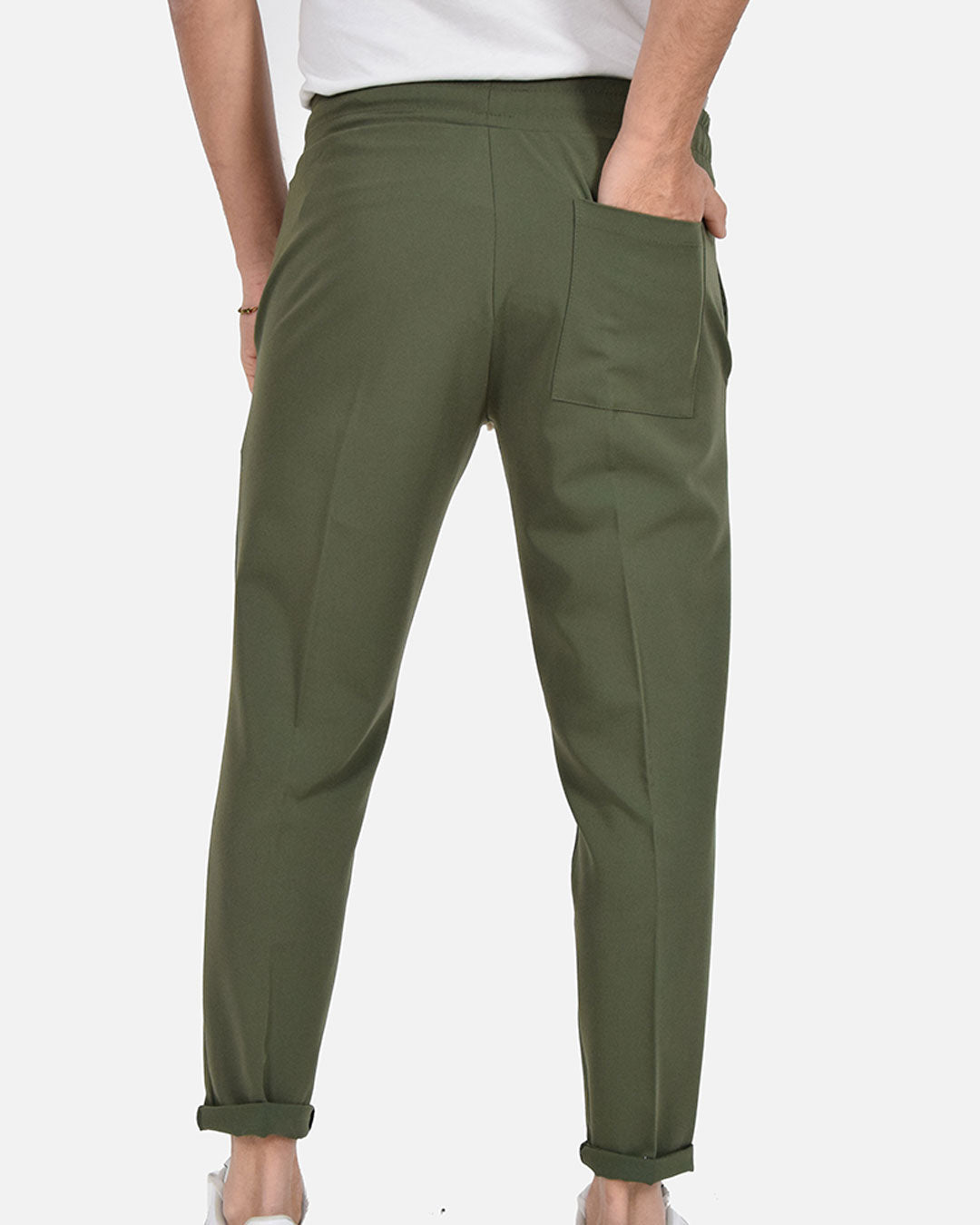 Pantaloni con laccio in vita
